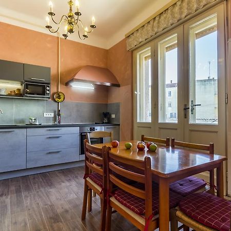Spacious & Smart Center Apartment Pula Exterior photo