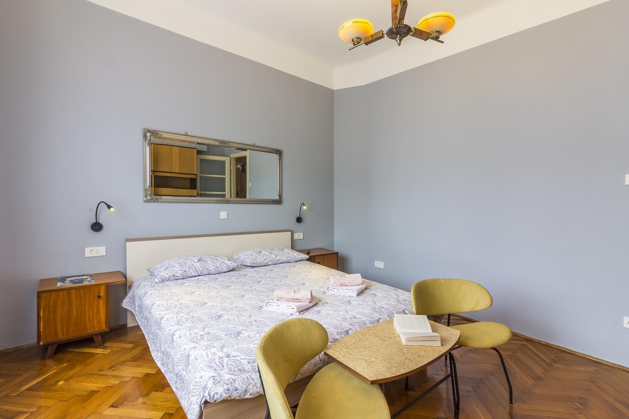 Spacious & Smart Center Apartment Pula Exterior photo
